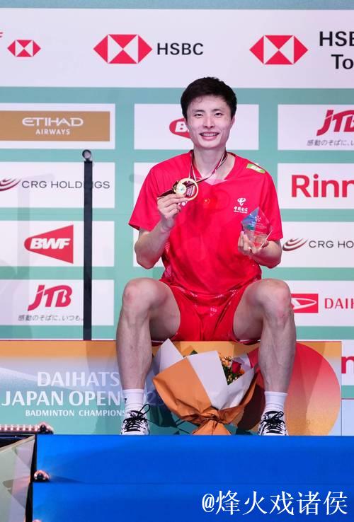 石宇奇逆转世锦赛首次夺冠 国羽男单时隔10年再问鼎